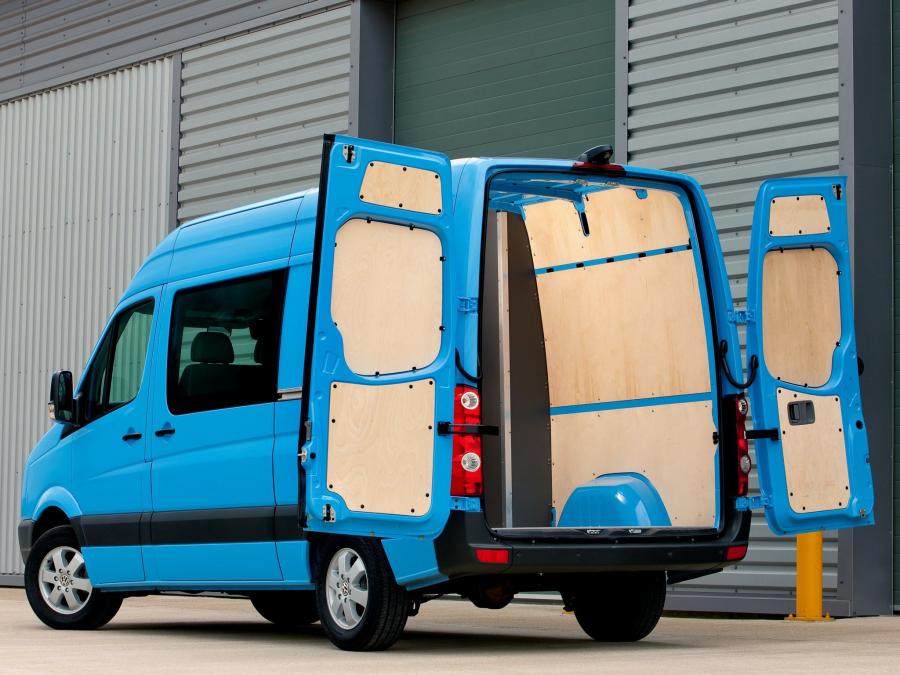  Volkswagen Crafter High Roof Kombi 2006 года  (UK) (фото 10 из 12)